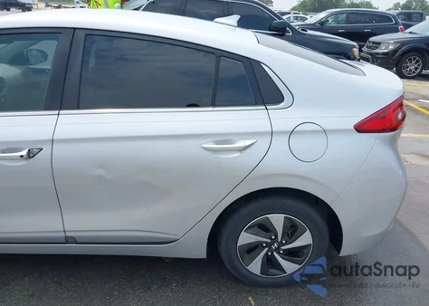 2017 Hyundai Ioniq Hybrid Sel из США, поврежденный, VIN KMHC75LCXHU047211